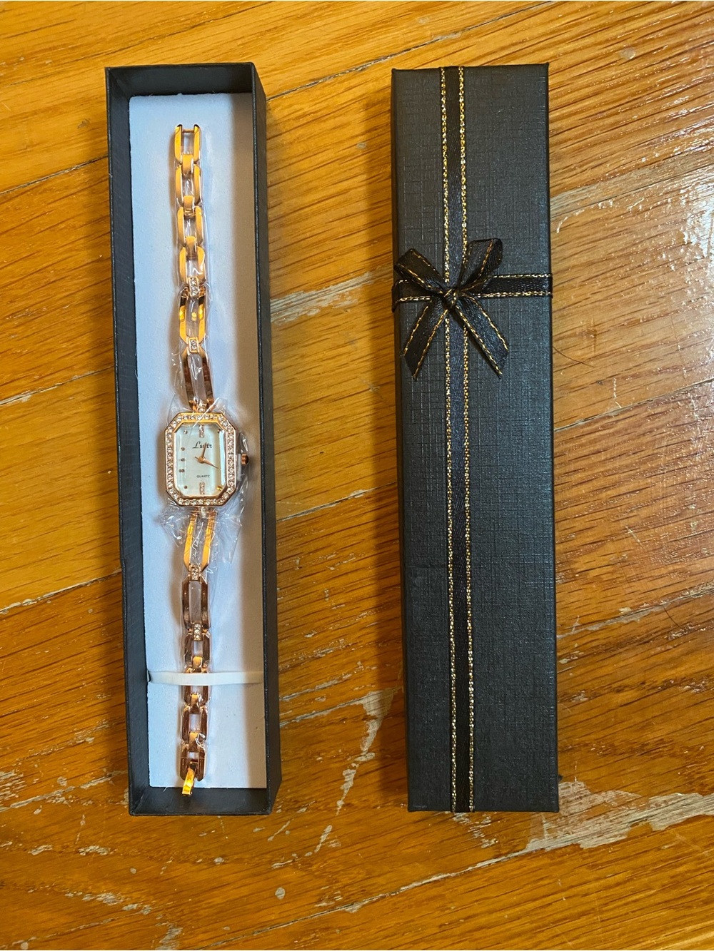 NWT Lsvtr Rose Gold Women's Chain Bracelet Watch w/ Crystal Accent